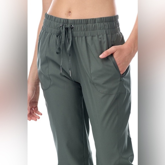 Women’s Kyodan army green KEEP IT MOVING crop pants size Large - Picture 12 of 15